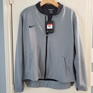 NWT Women's Nike Dry Jacket Warm (Large)